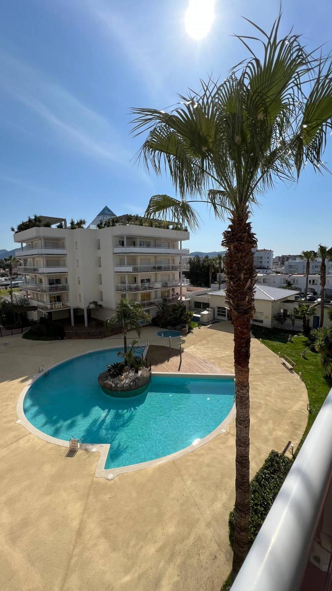Bonito Piso En Roses Con Piscina Y Parking Av-66 Apartment Exterior photo